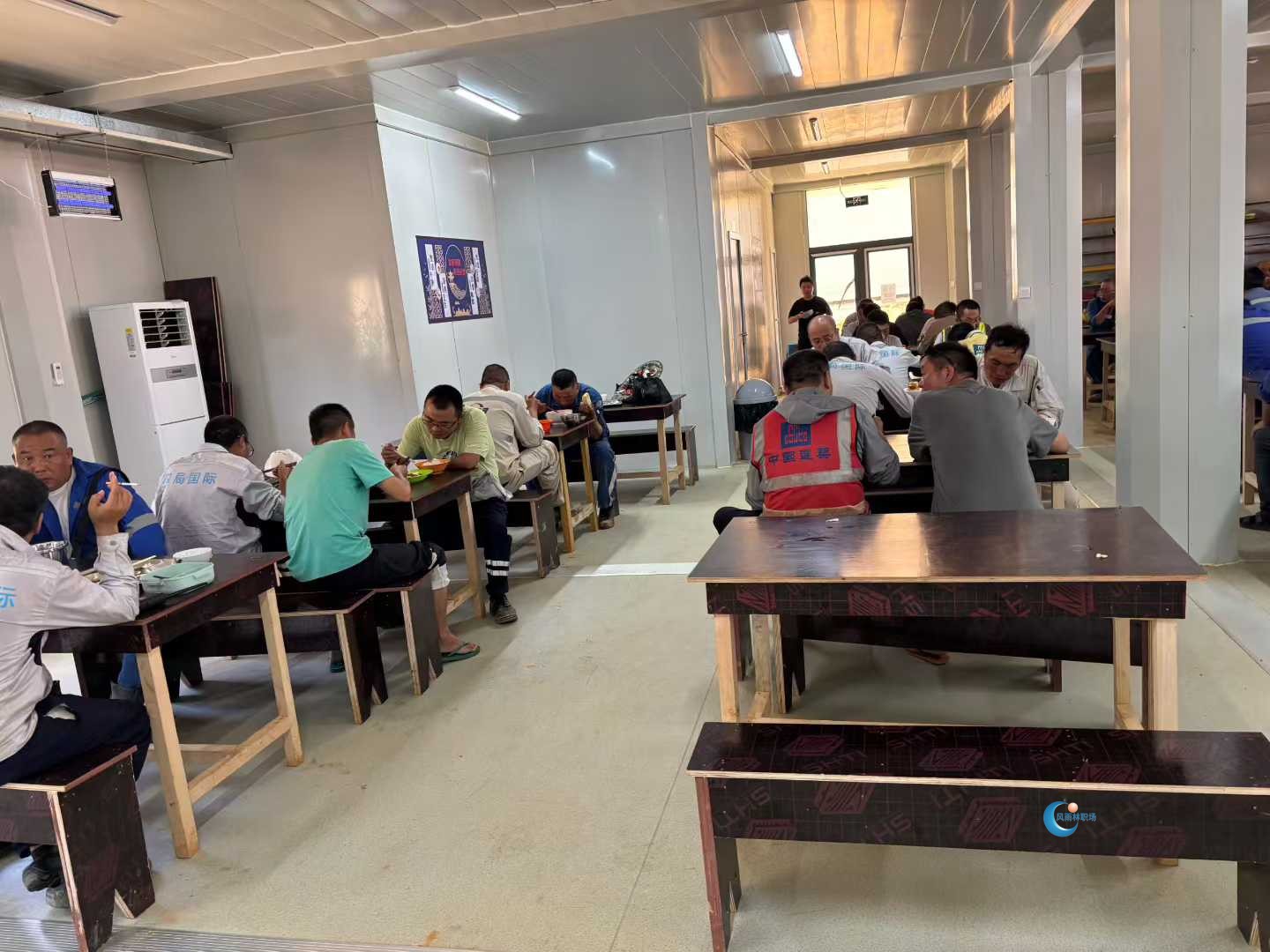 1763953891170014.jpg 1b555824d62eb7e03905a92d6f290591.jpg